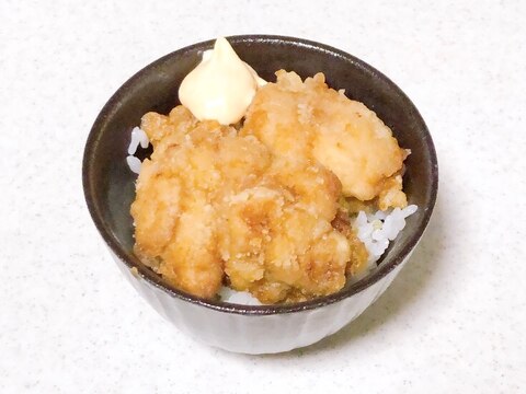 簡単⭐余った唐揚げでカレー風味の唐揚げ丼